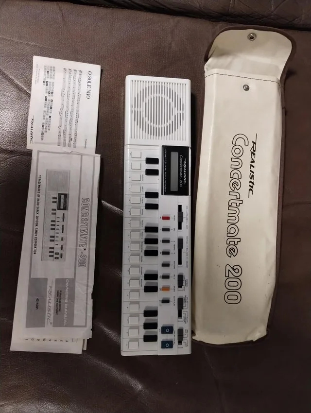 Vintage 80's Realistic Concertmate 200 thumbnail