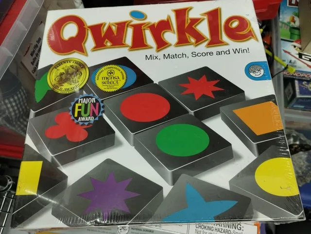 Qwirkle Board Game thumbnail