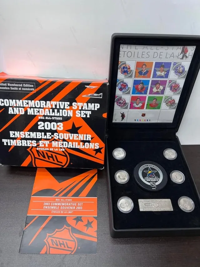 2003 CANADA NHL ALL STAR STAMP AND MEDALLION SET thumbnail
