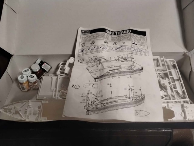 1988 Revell Titanic Model Kit - photo 3