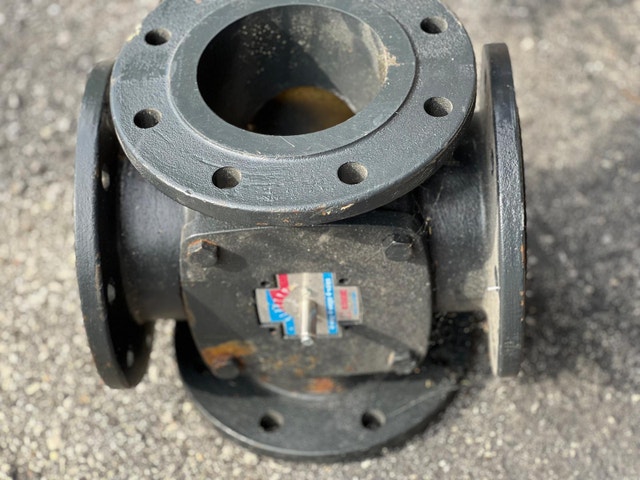 ESBE 4 WAY MIXING VALVE DN 125 PN6 CAST IRON 4 7/8" FLA - photo 2