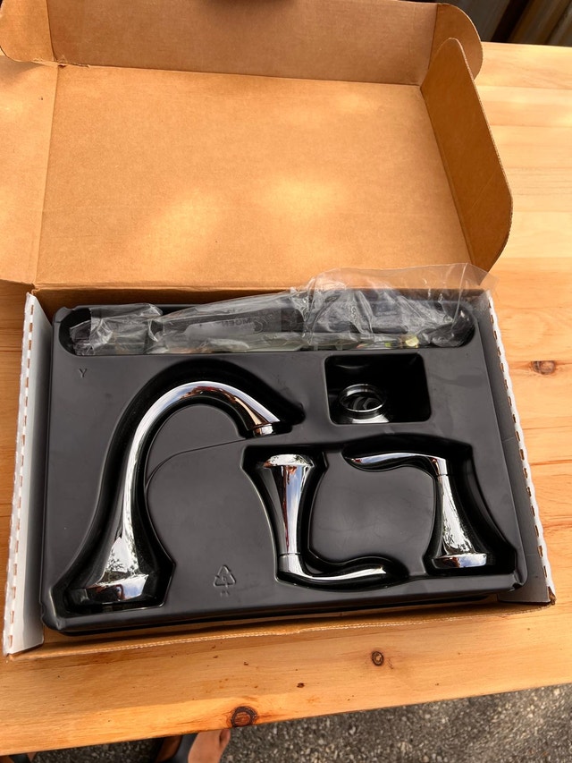 MOEN Eva Chrome Two-Handle High Arc Bathroom Faucet NEW! - photo 2