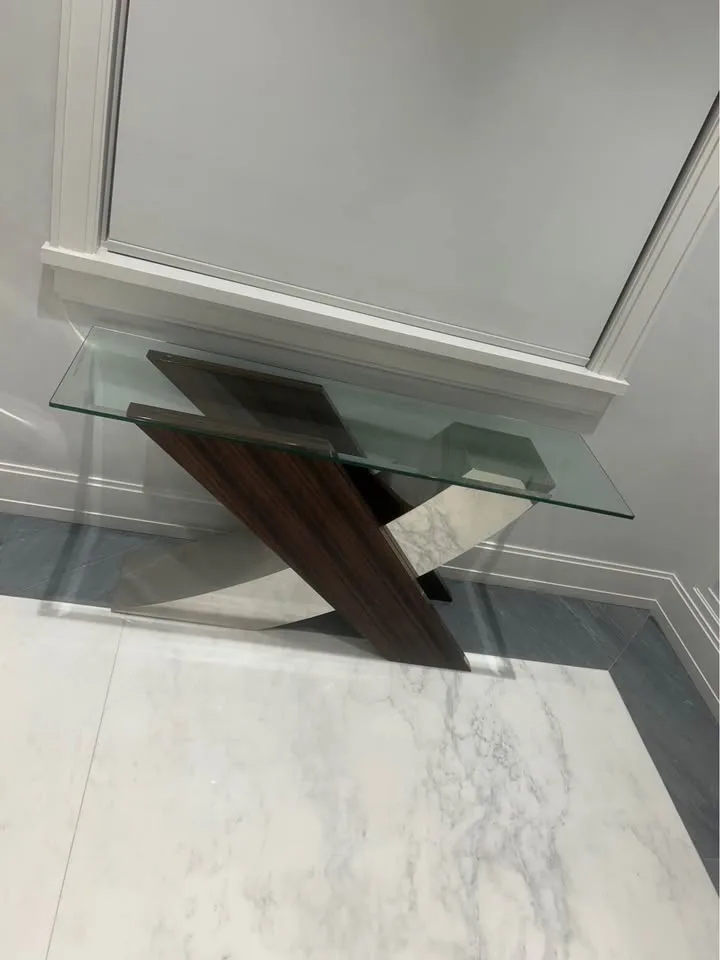 Console stainless and wood base and glass top image indicator(2)