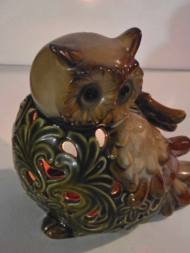 Owl candle holder