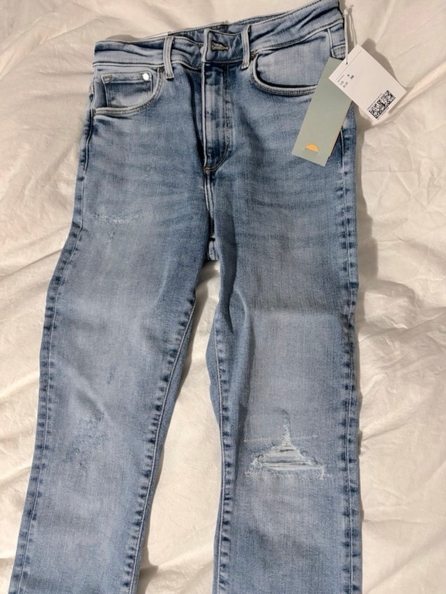 H&M Skinny Jeans- with tags