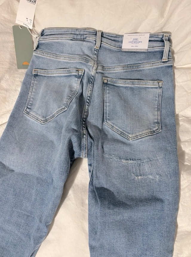 H&M Skinny Jeans- with tags - photo 4