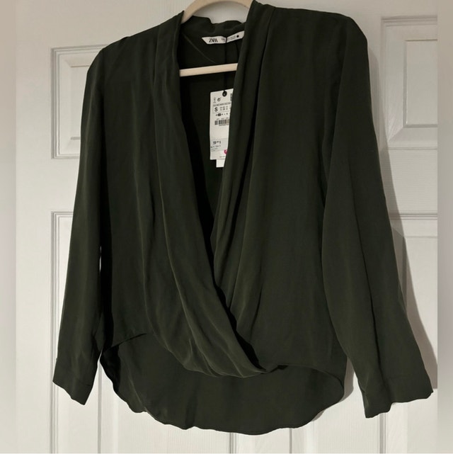 Zara Top- with tags