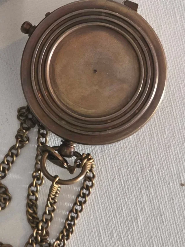 Compass lockable antique with case image indicator(5)