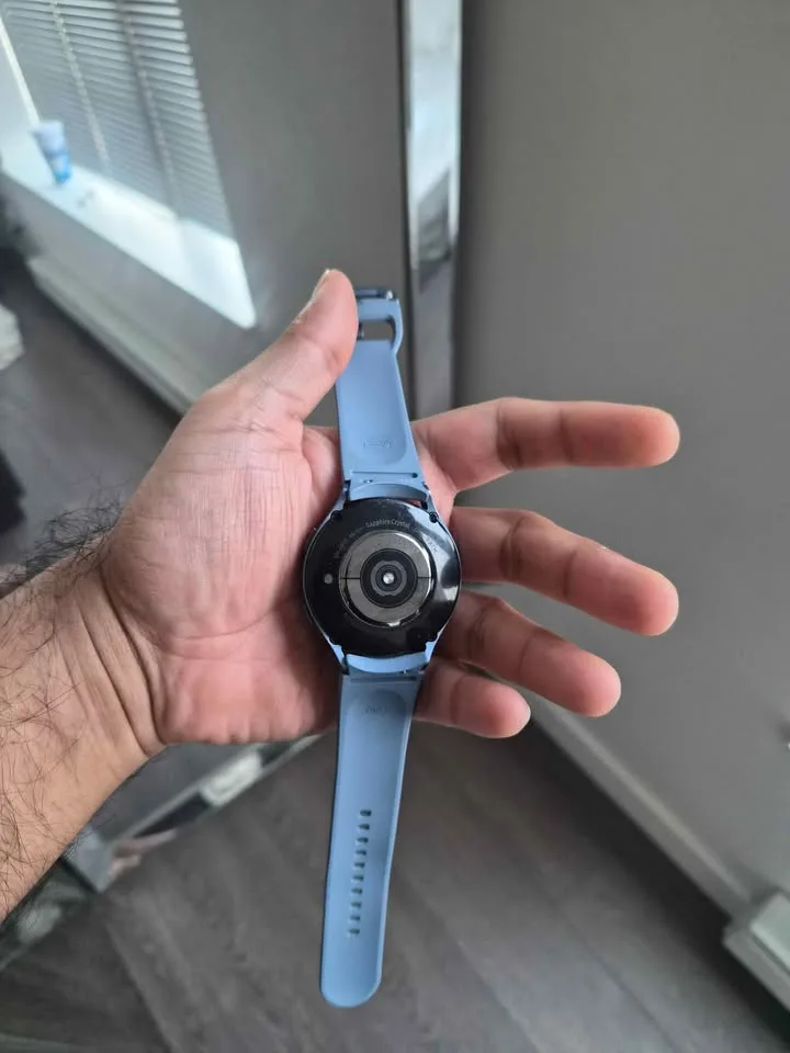 Samsung Galaxy Watch 5 44mm image indicator(2)