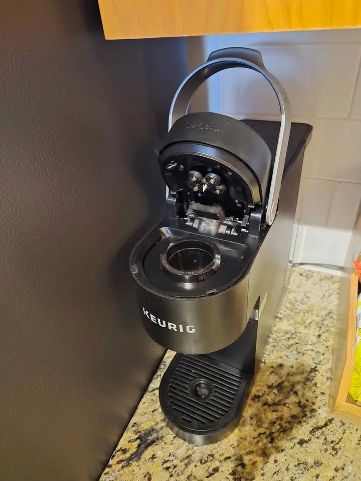 Keurig Slim Coffee Maker image indicator(2)