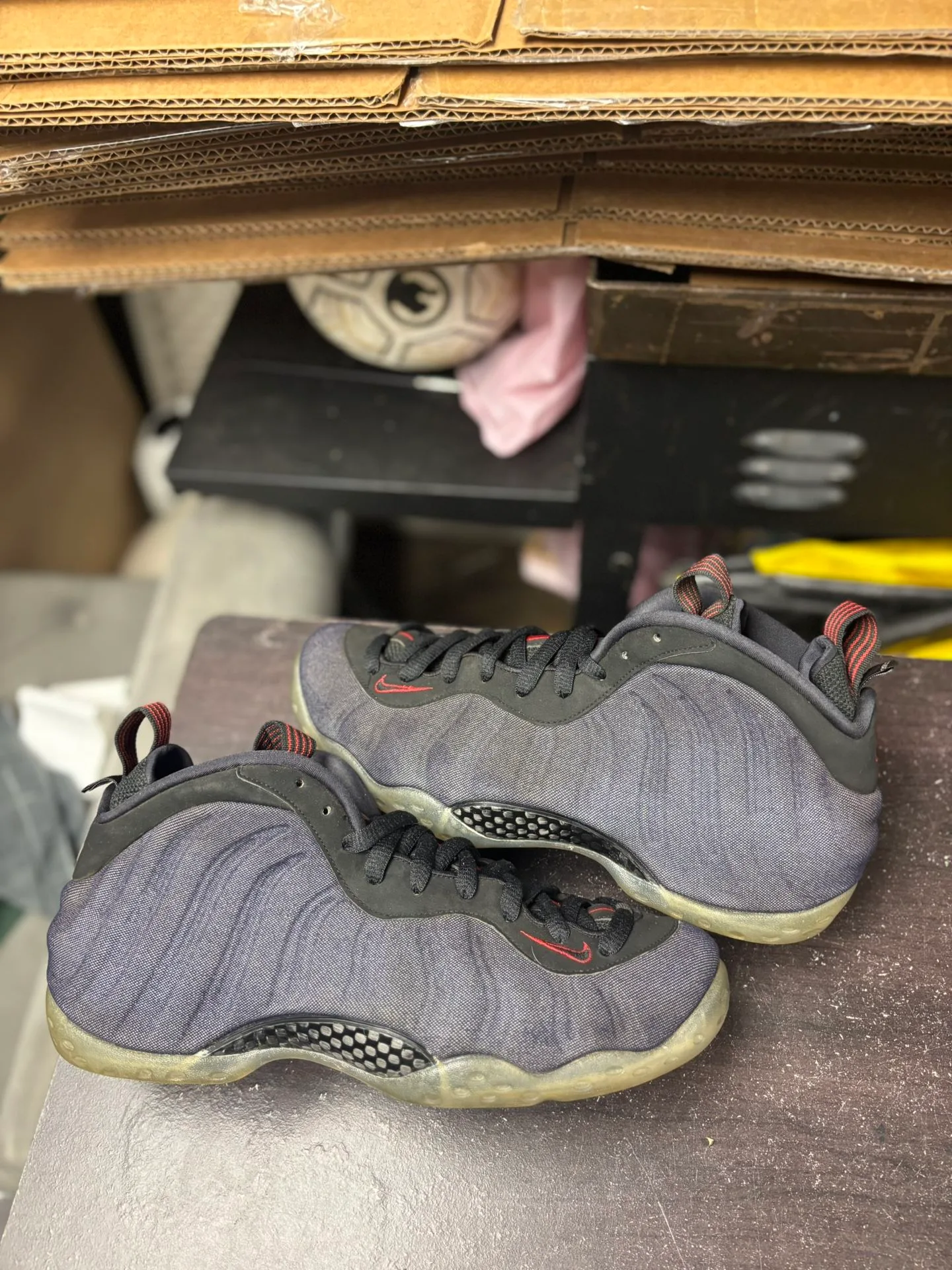 Nike Air Foam Posite Denim thumbnail