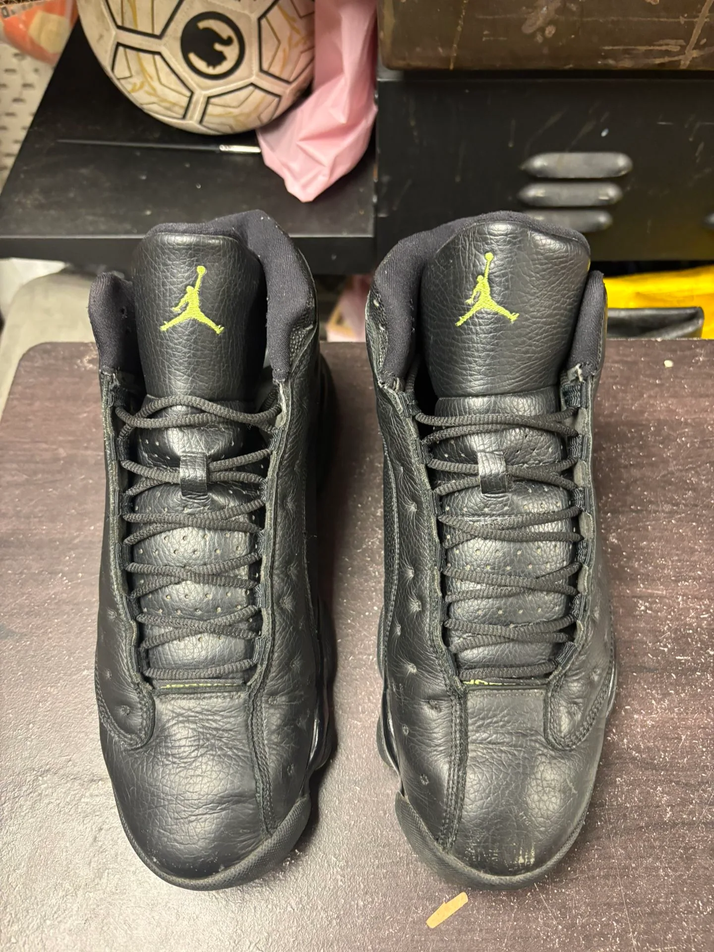 Air Jordan 13 Altitude 2017 image indicator(2)