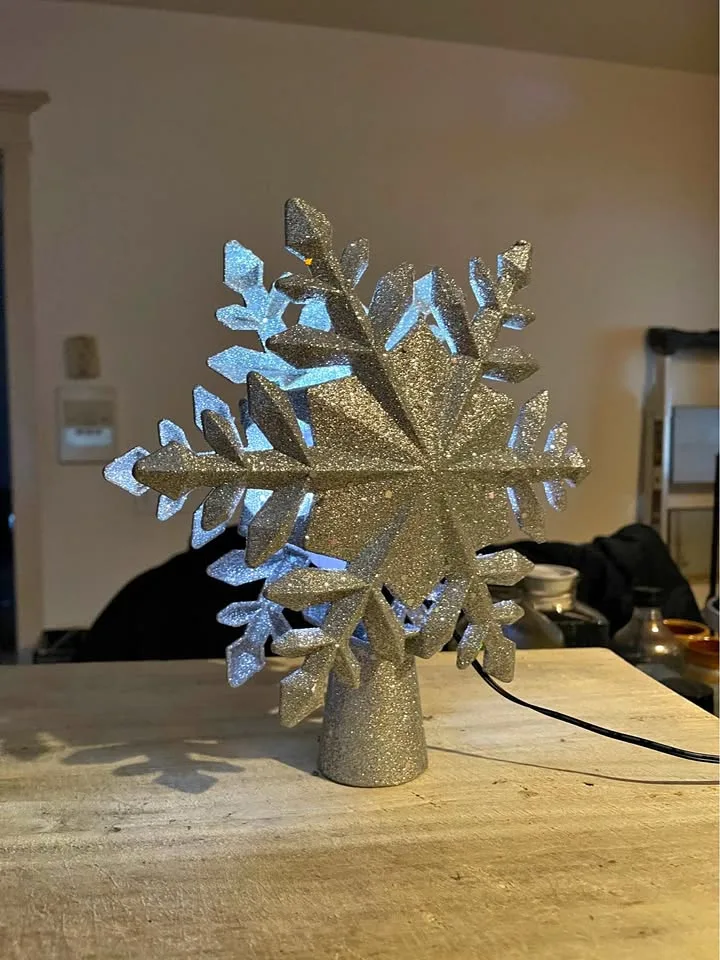 3D Snowflake Tree Topper with LED Projector Lamp - 10" thumbnail