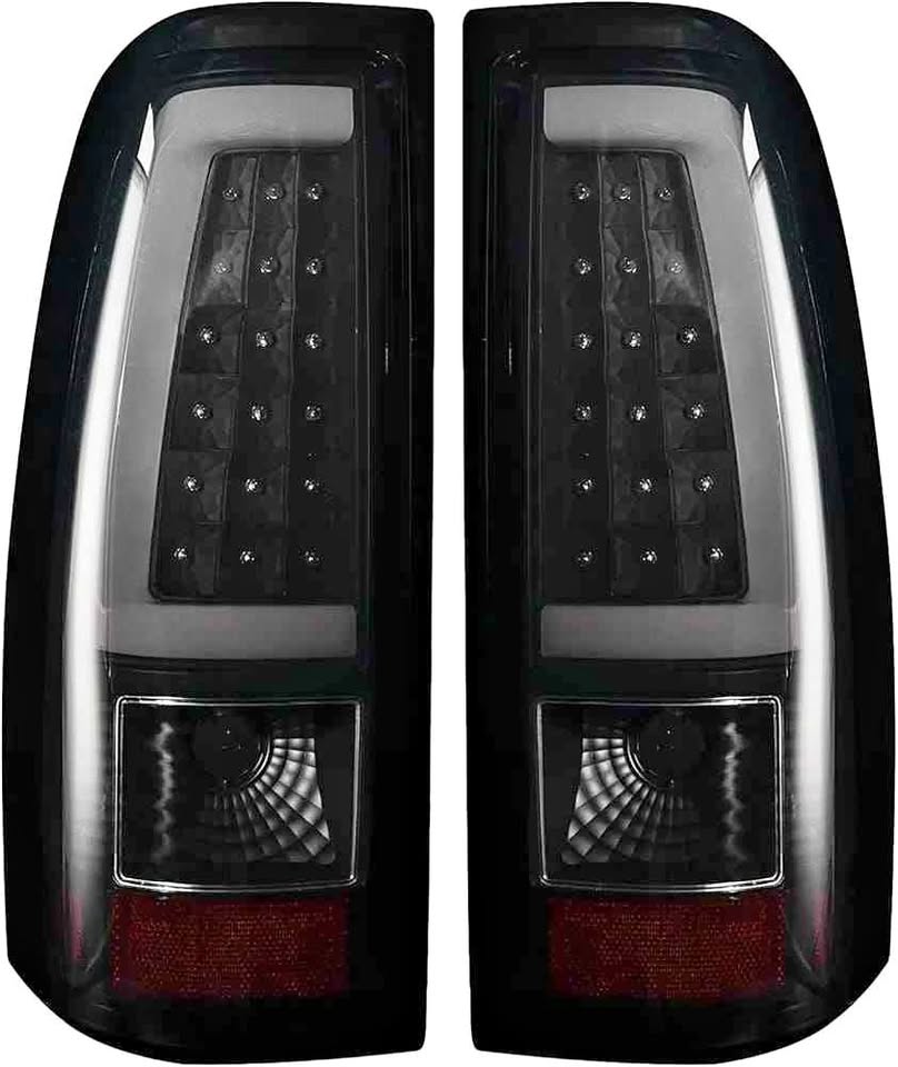 Tail Light Assembly Chevy Silverado 2003-2006