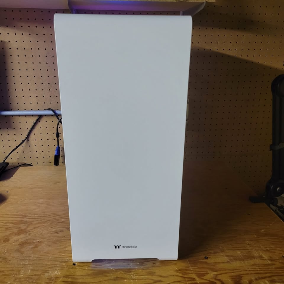 Gaming PC Ryzen 5-5500 + Gigabyte Aero RTX 5060 - photo 4