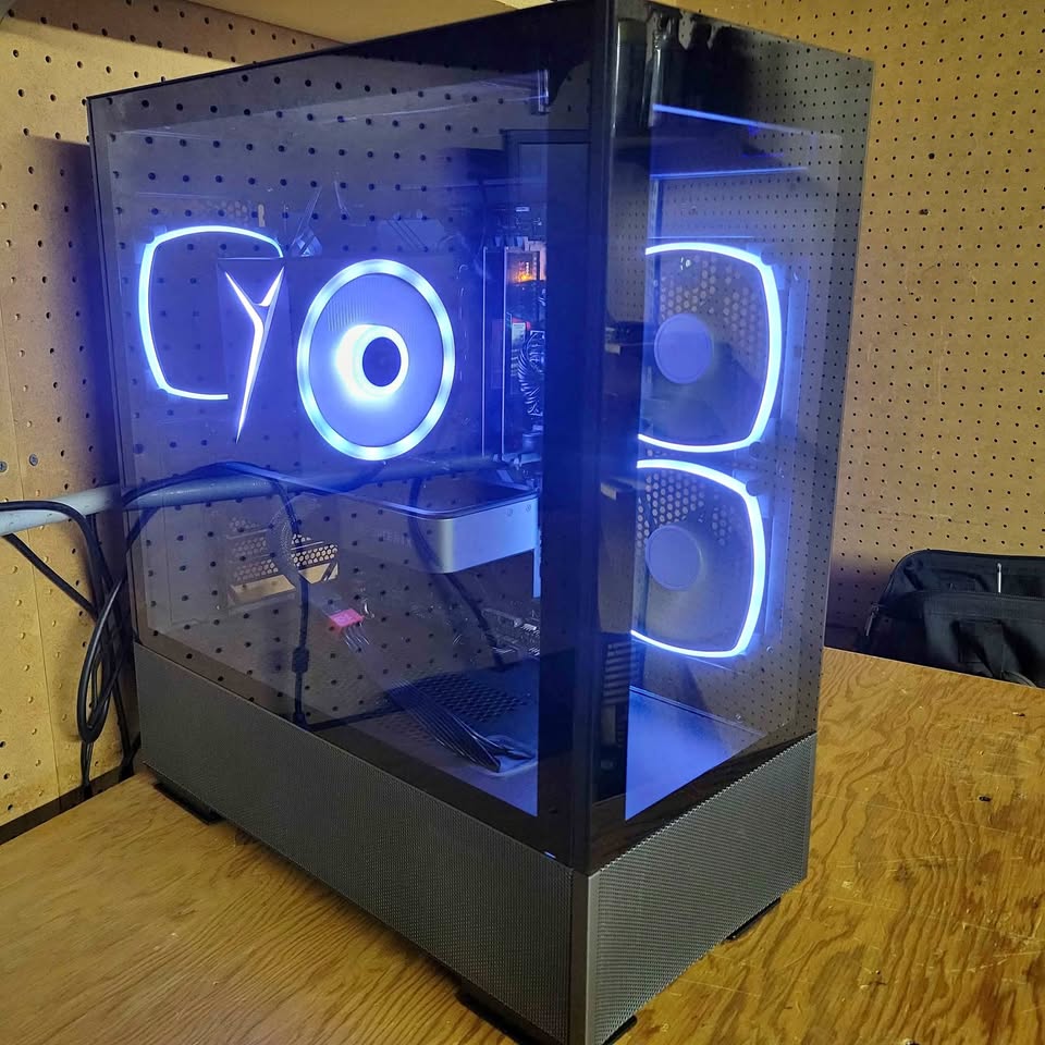 Gaming PC Ryzen 5-5600X + RTX 3070FE