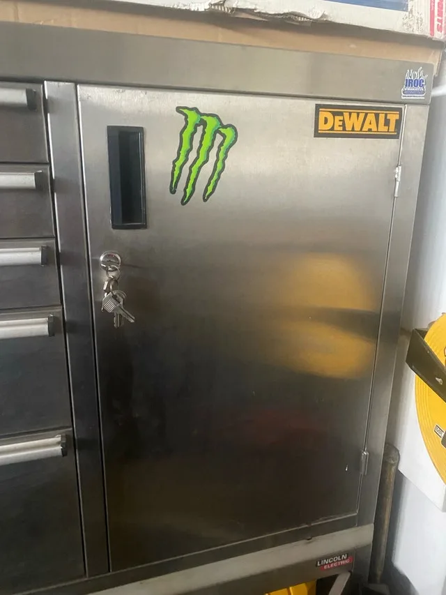 Steel Dawg Tool box’s image indicator(2)