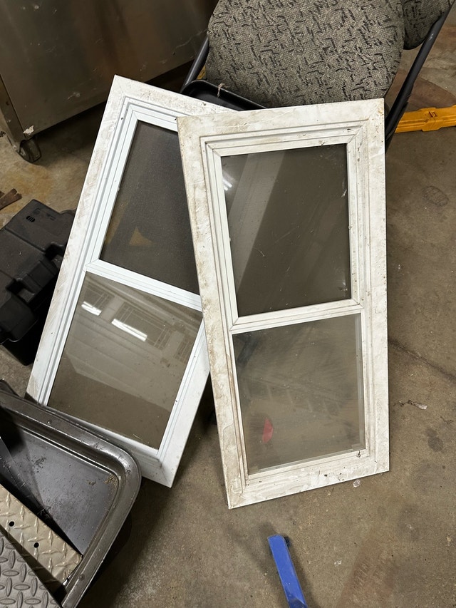 Sliding Windows - photo 2