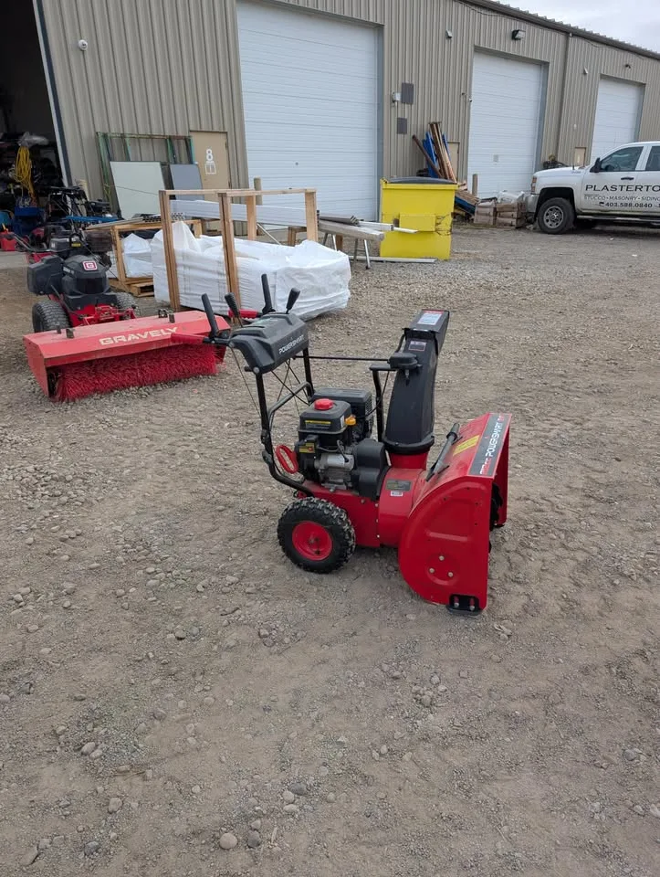 PowerSmart 24" Two Stage Snow Thrower image indicator(2)