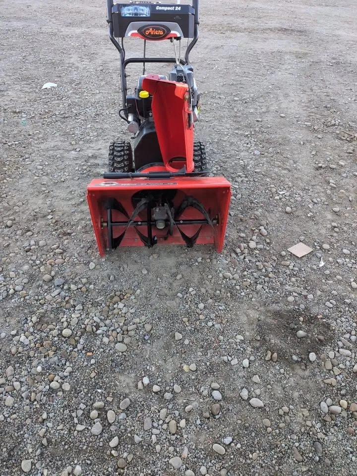 Aries 24" Two Stage Snow Thrower image indicator(2)