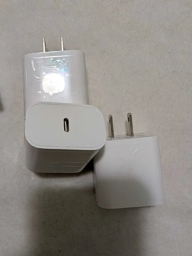 20W USB-C Power Adapter image indicator(4)