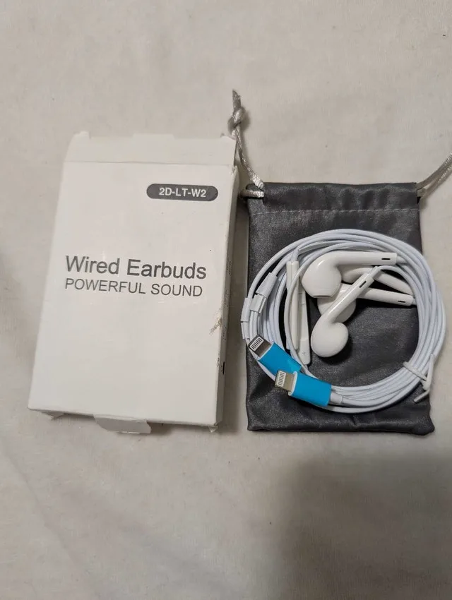 New Apple Wired Earbuds