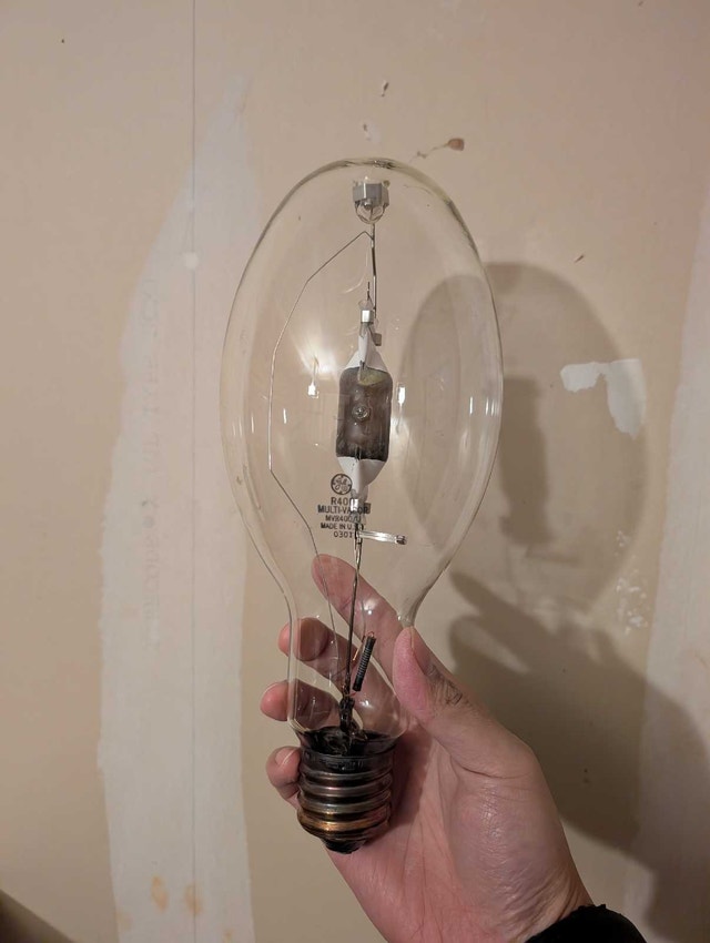 GE Multi-Vapor Metal Halide Lamp Bulb R400 MVR400/U - photo 2