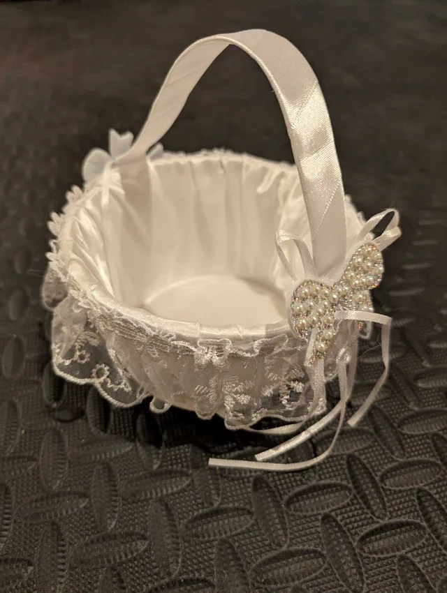 Flower Girl Wedding Basket image indicator(2)