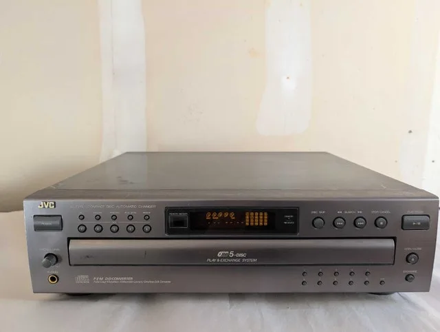JVC XL-F215 Compact Disc Player thumbnail