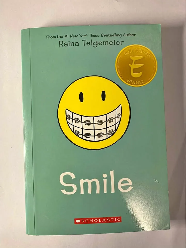 Smile - Raina Telgemeier thumbnail