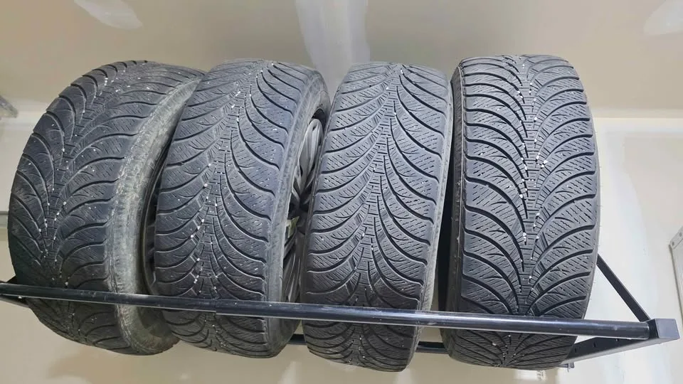 Goodyear Ultra Grip Winter Tires + Rims – 225/60R16 (Set of 4) image indicator(4)