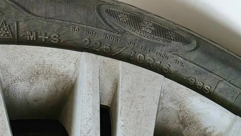 Goodyear Ultra Grip Winter Tires + Rims – 225/60R16 (Set of 4) image indicator(7)