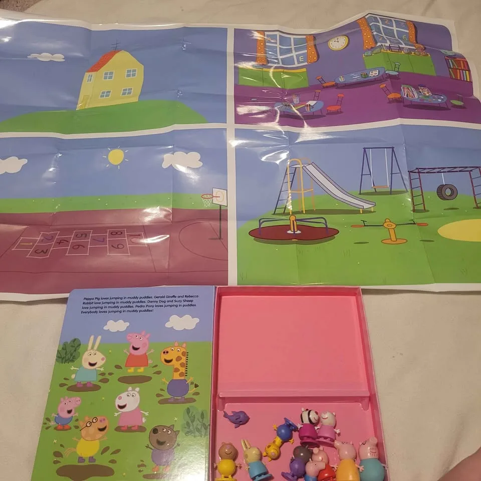 Kids activity book playsets image indicator(8)