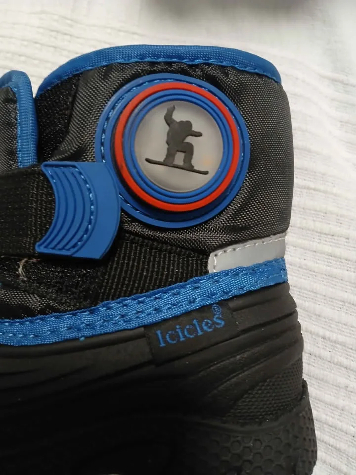 Toddler winter boots size 5- NEW image indicator(2)