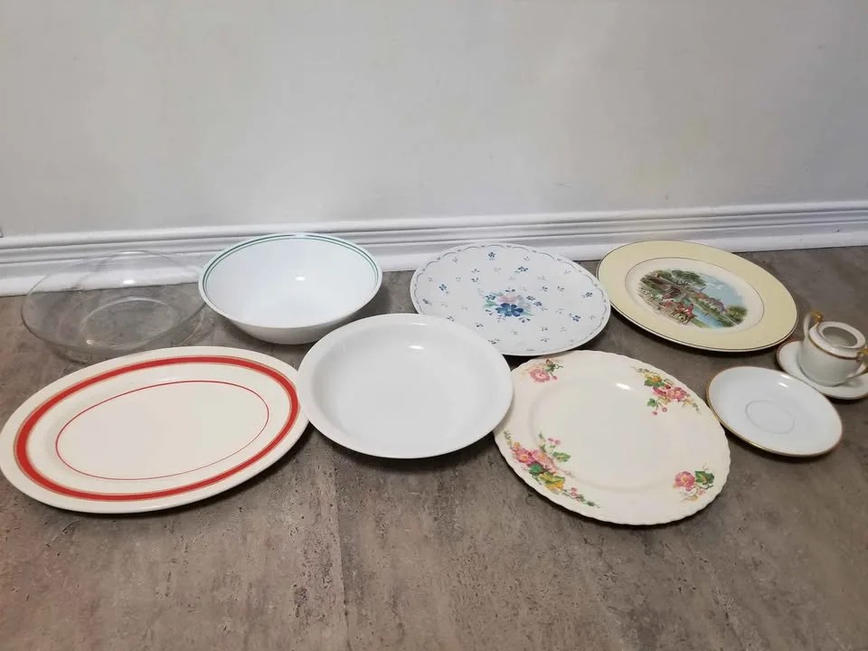 ALL for $10 Glassware & Ceramics image indicator(4)