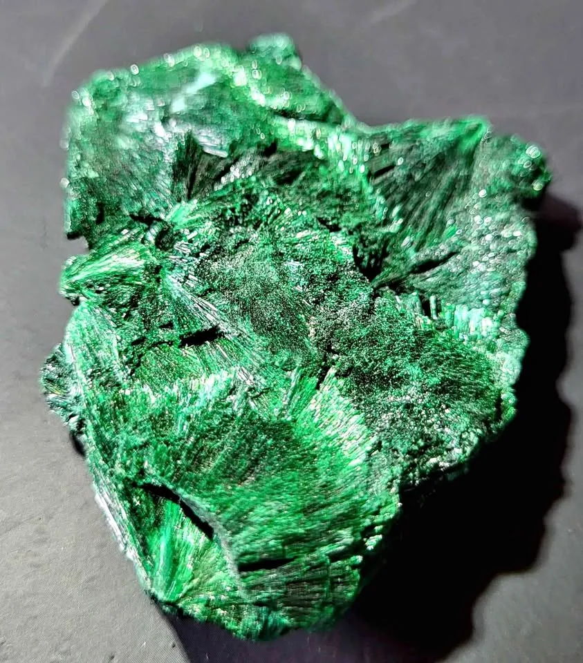 Malachite Collector Specimen thumbnail