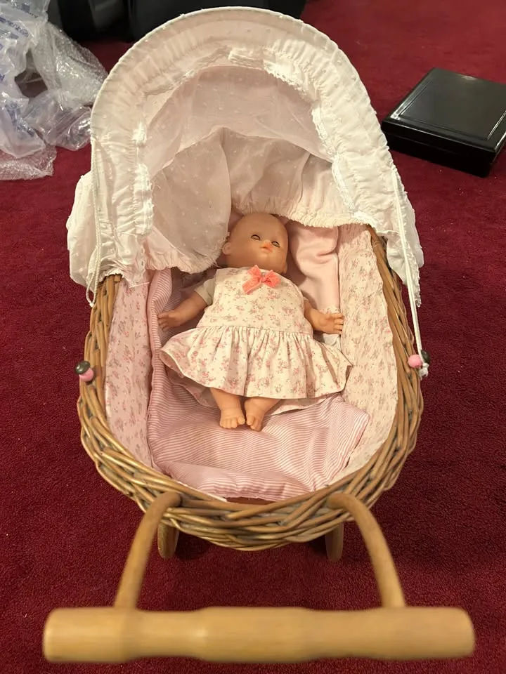 Corolle Baby Doll with Wicker Pram & Clothing Set image indicator(3)