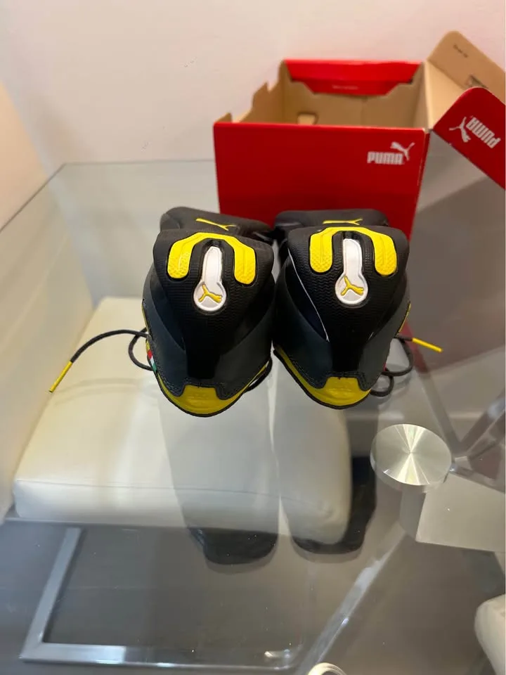 Puma Ferrari Shoes image indicator(2)