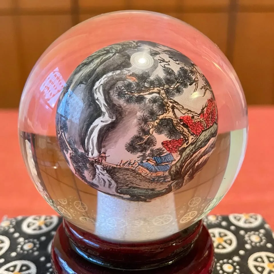 Vintage Chinese Reverse-Painted Art Glass Globe image indicator(4)
