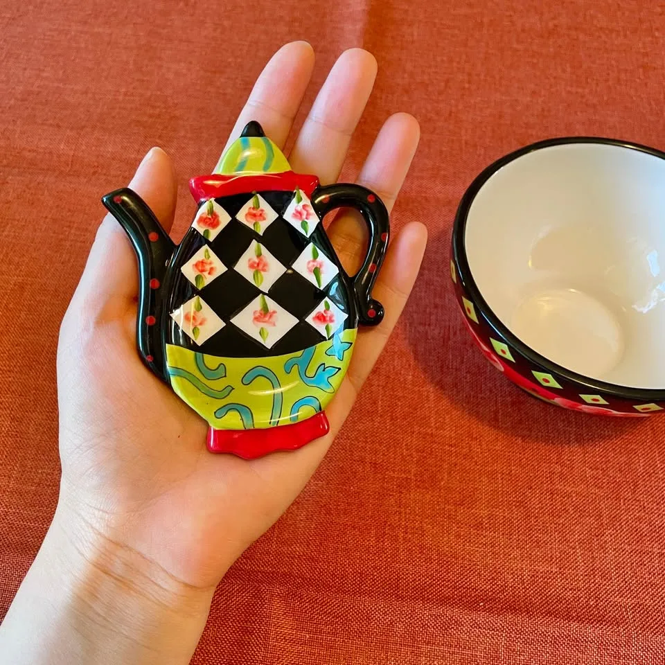 Vintage GIFTCRAFT Tea Cup and Teabag Holder Set image indicator(6)