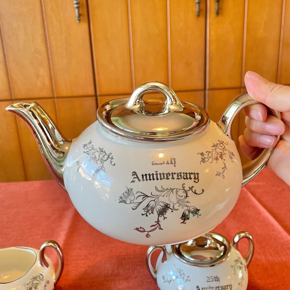 Vintage✨ Pearl China Co Platinum Rose 22k Teapot Set - photo 4