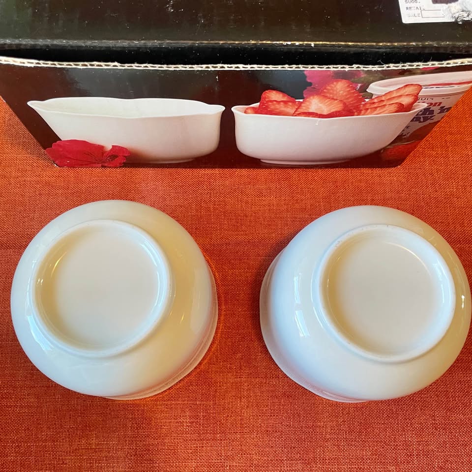 NEW✨Set of 2 White Ceramic Bowls Set - photo 3