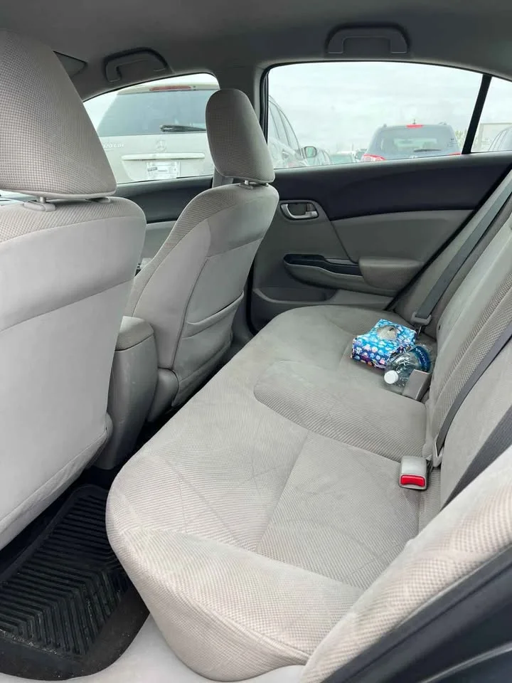 2012 Honda Civic image indicator(10)