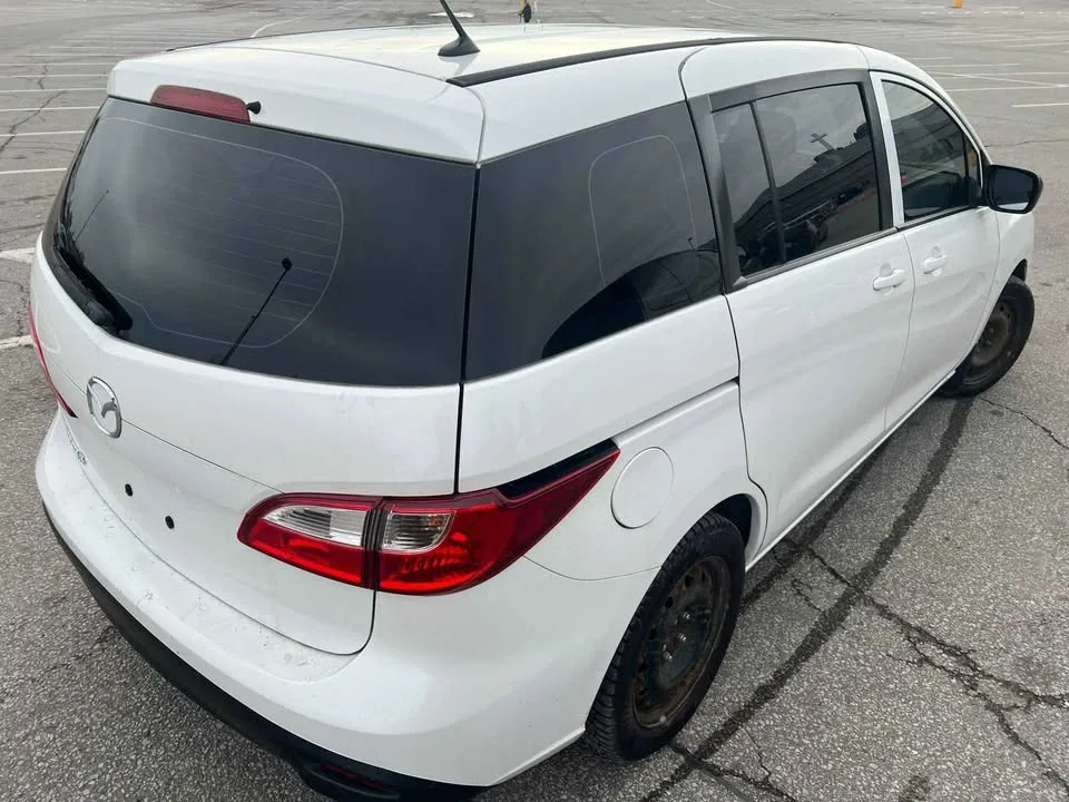 2017 Mazda Mazda5 image indicator(3)