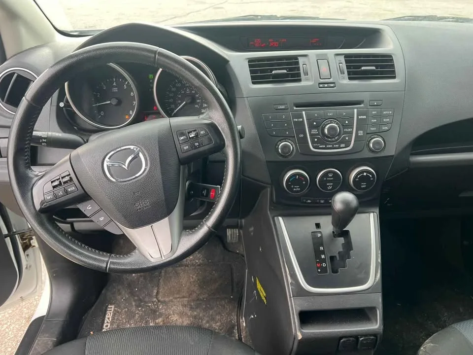 2017 Mazda Mazda5 image indicator(9)