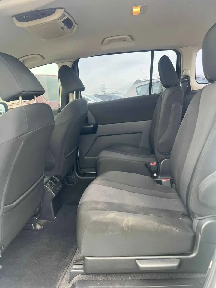 2017 Mazda Mazda5 image indicator(10)