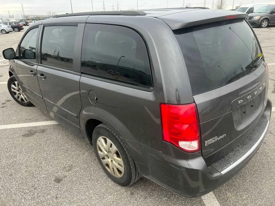 2016 Dodge Grand Caravan image indicator(3)