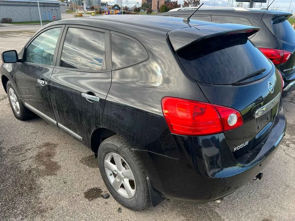 2014 Nissan Rogue image indicator(6)