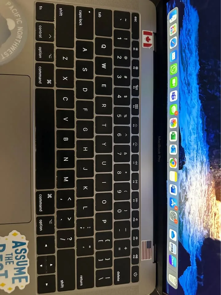 2017 Mac Book Pro image indicator(3)