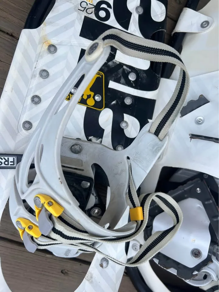 Atlas Snow Shoes 925 Trail with Poles and carrying Case image indicator(3)